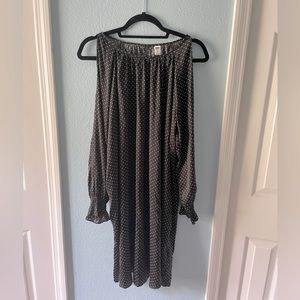 Old Navy black and white polka dot dress in size XL